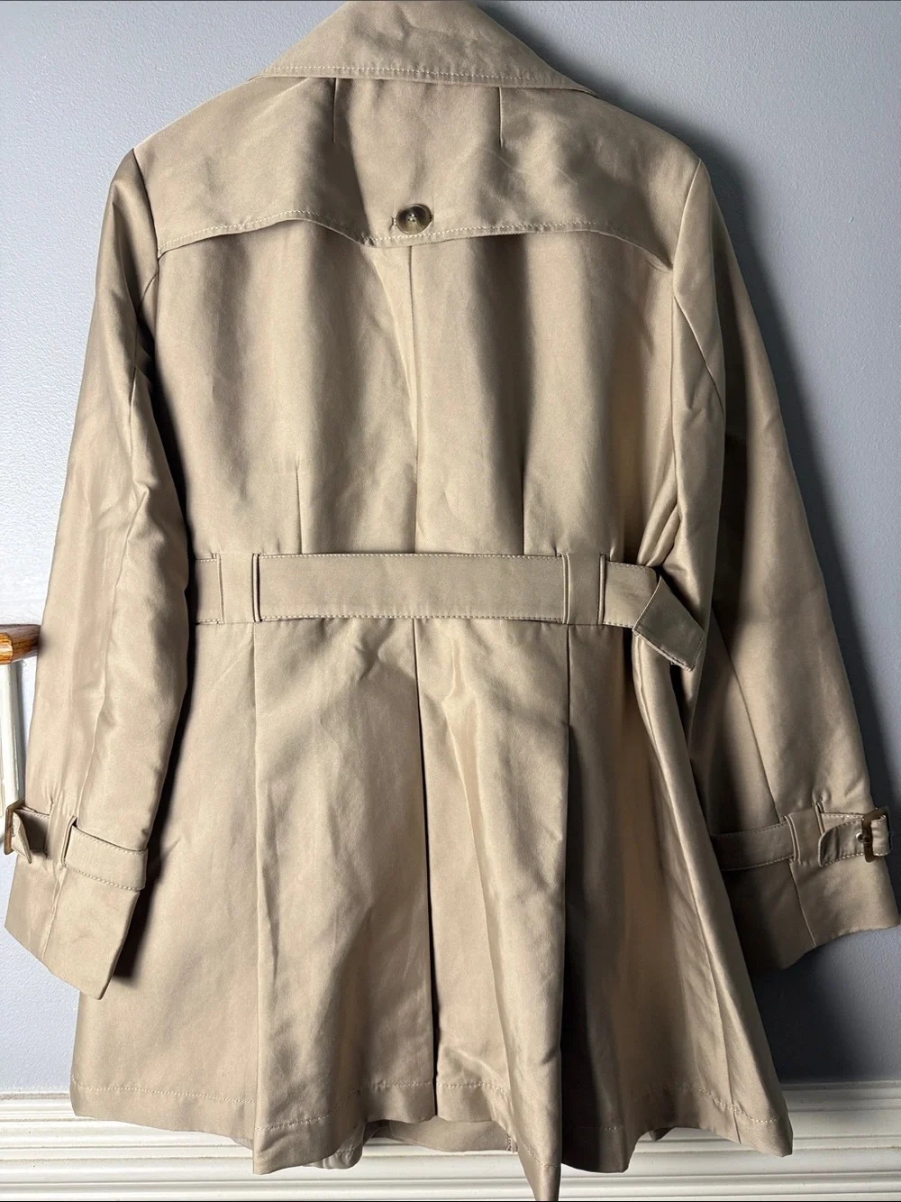 Kenneth Cole Classic Beige Double-Breasted Trench Coat with Belt GIII coat - Picture 6 of 11